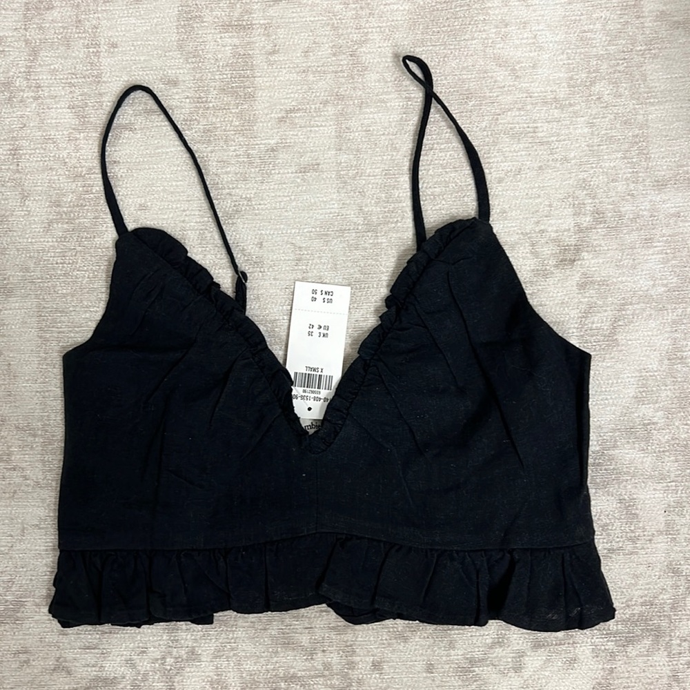 NWT! Abercrombie black crop top